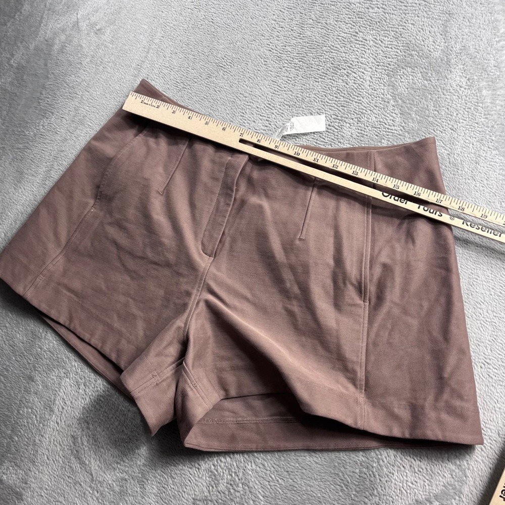 Lululemon Utilitech Relaxed-Fit High-Rise Short 3.5 Mauve Pink Womens 14 LW7DBWS - Picture 3 of 10